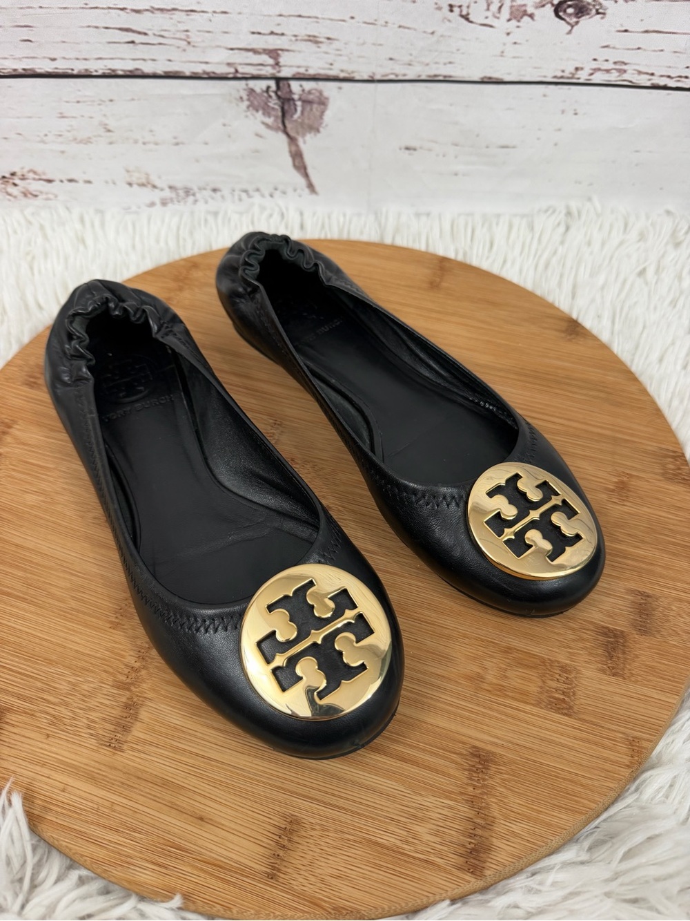 Tory Burch Minnie Travel Ballet Flats Black Leather Gold Medallion Size 6